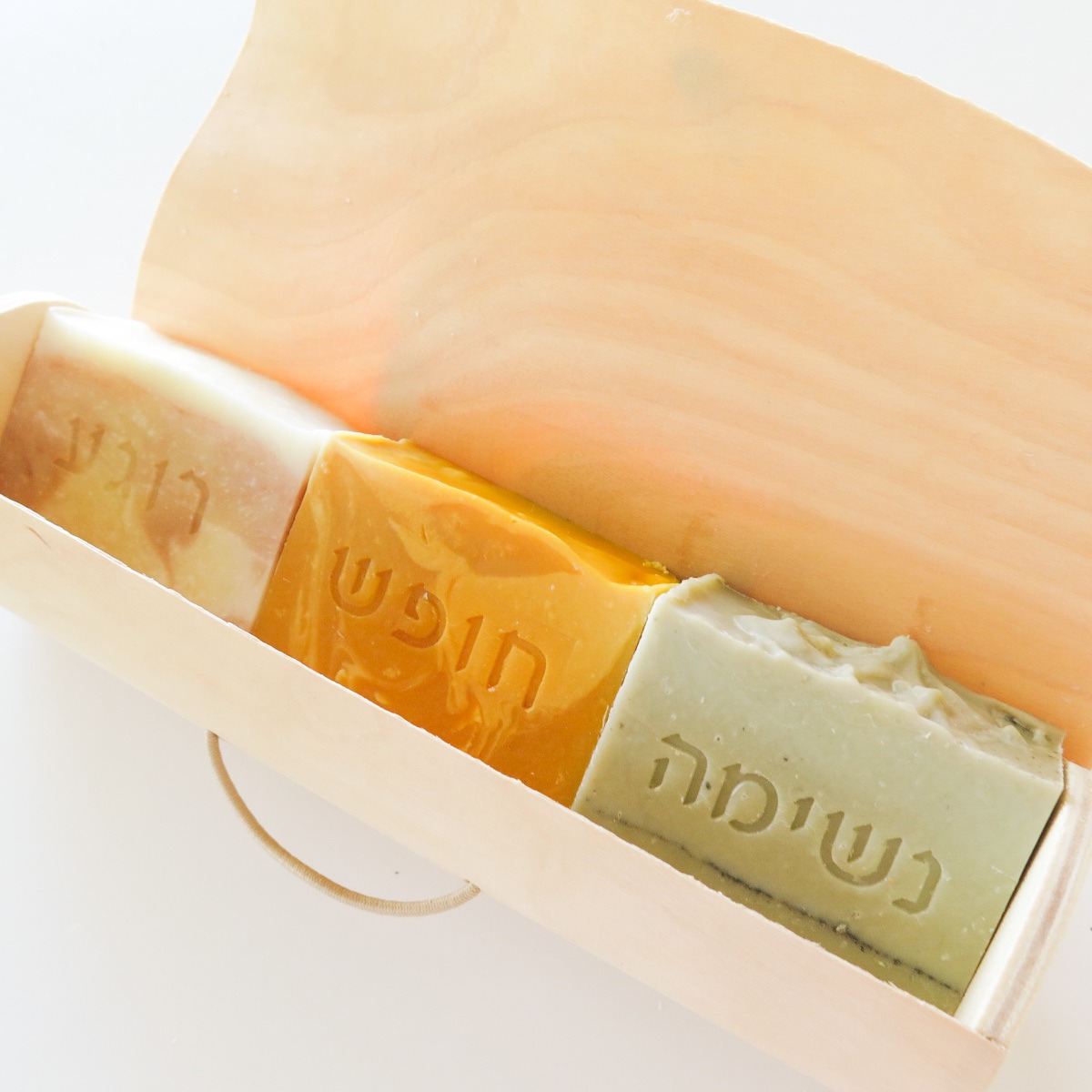 מיכל אלפרוביץ מוצרי טיפוח טבעיים