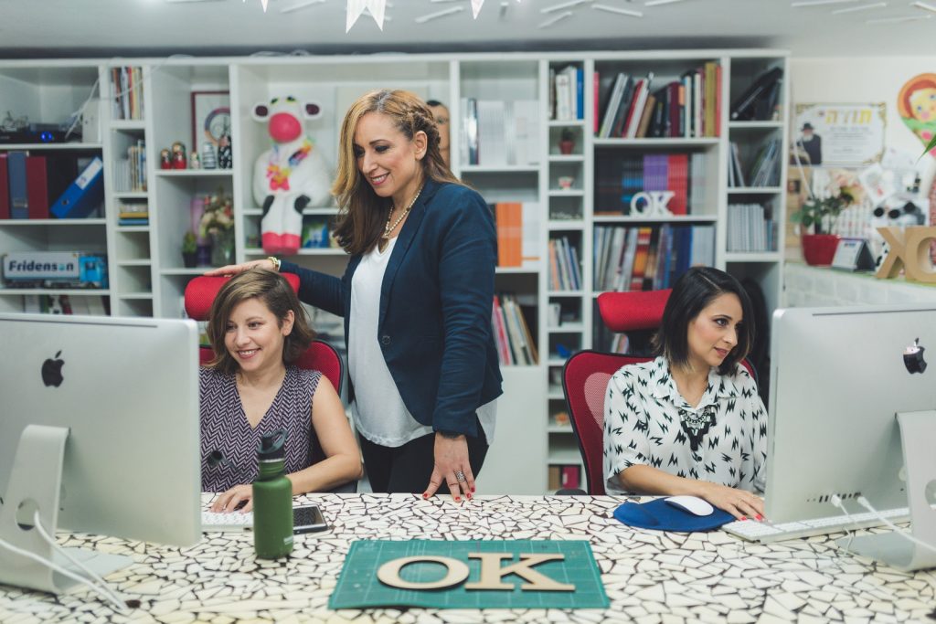אורלי קיים פתרונות מיתוג ועיצוב גרפי מתקדמים לחברות וארגונים