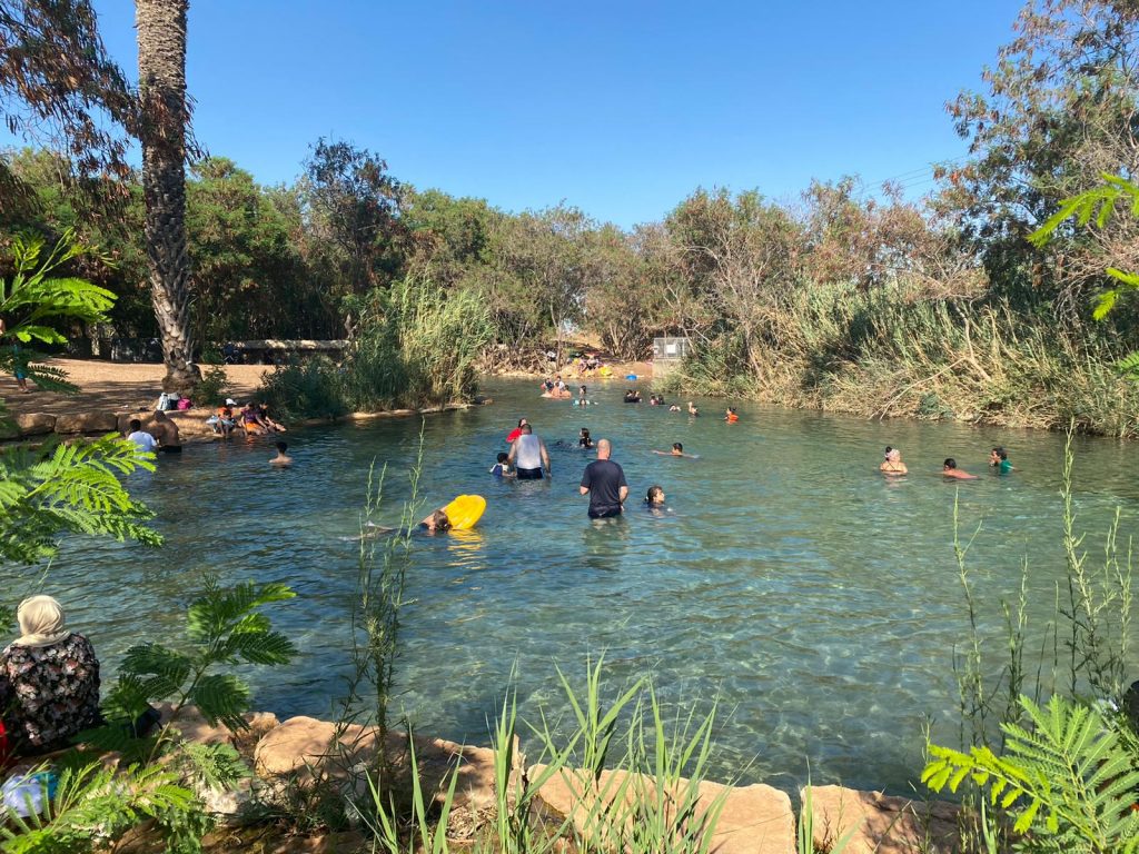 טיול משפחתי לעמק המעיינות